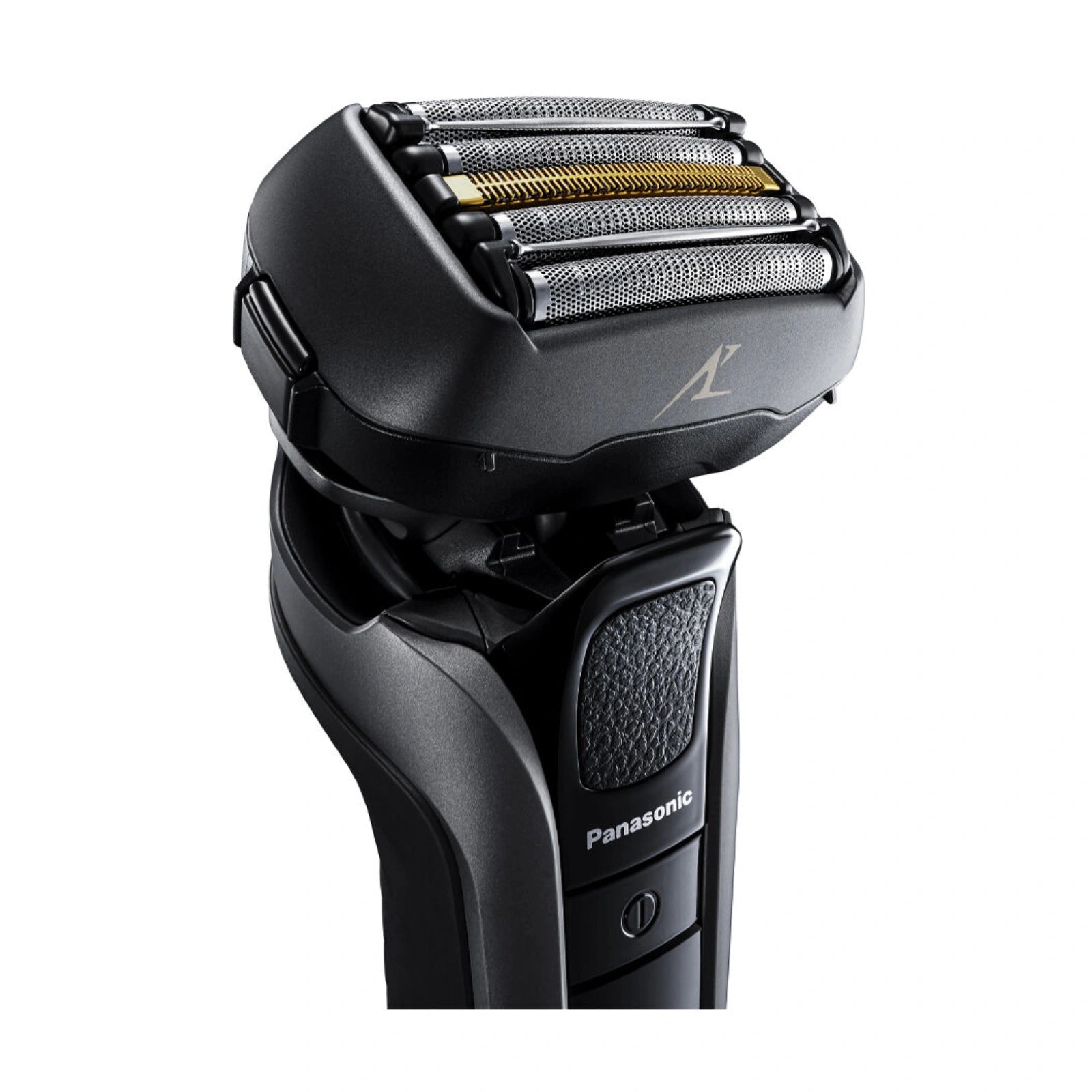 shaver-with-auto-cleaning-station
