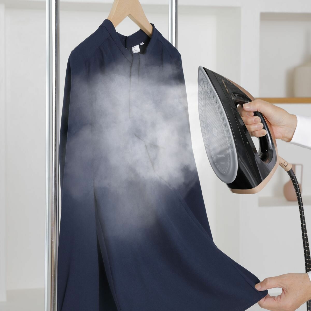 Panasonic NI-GT500NSJ Continuous Flow Anti-calc Steam Generator Iron - Refurbished