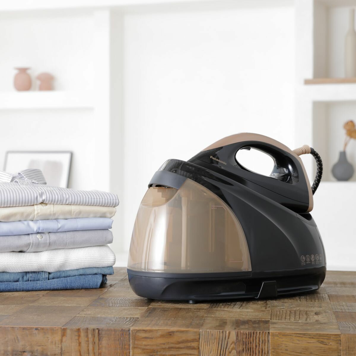 Panasonic NI-GT500NSJ Continuous Flow Anti-calc Steam Generator Iron - Refurbished