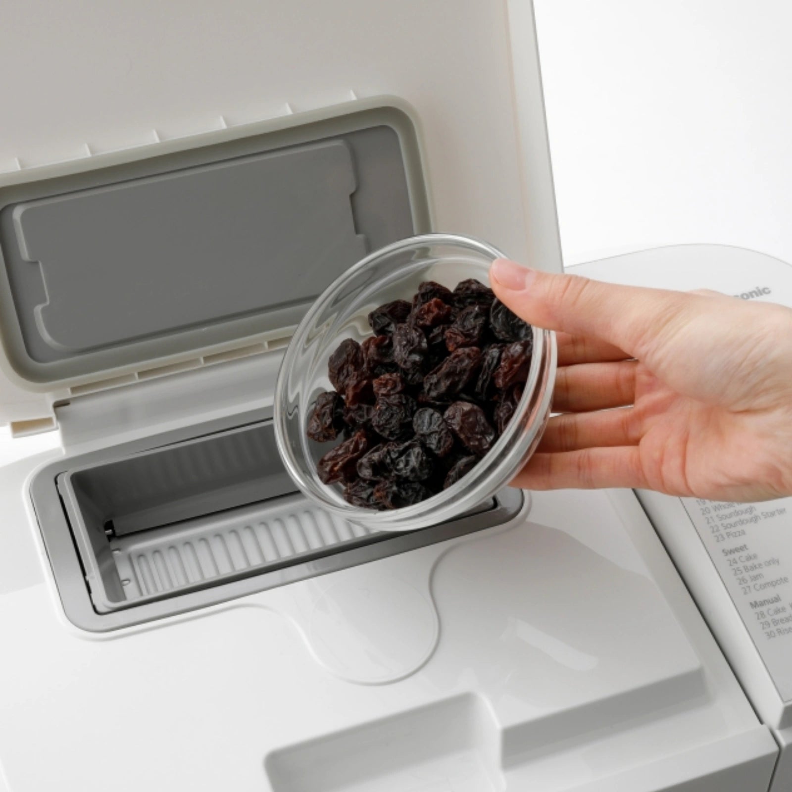 fruit-dispenser-bread-maker