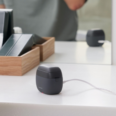 palm-size-portable-shaver