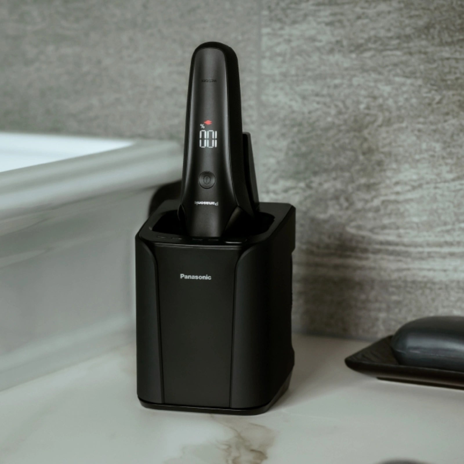 panasonic-shaver-with-cleaning-base
