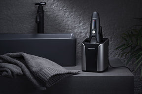 New Panasonic Multi-Flex 5-Blade Electric Shaver With Clean & Charge Station